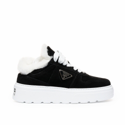 Adidași damă piele întoarsă neagră și blană albă - Confort și stil!