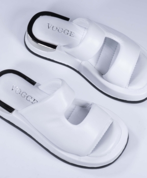 Papuc de damă VOGGE din piele naturală de culoare albă