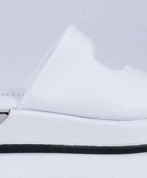 Papuc de damă VOGGE din piele naturală de culoare albă