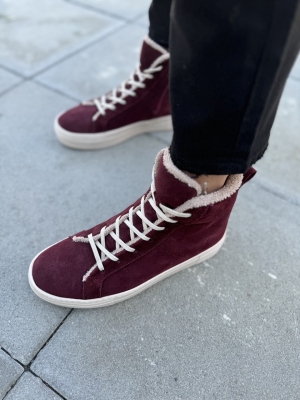 Adidași Înalți Damă Piele Întoarsă Burgundy - Eleganță și Confort!
