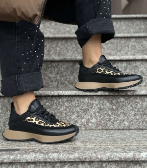 VOETTI Exclusive Premium Black Leather Suede Platforms