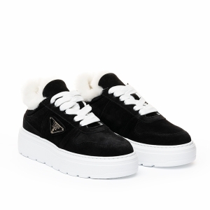 Adidași damă piele întoarsă neagră și blană albă - Confort și stil!