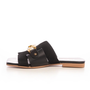 Papuci damă negri cu detalii aurii - Eleganță la fiecare pas!