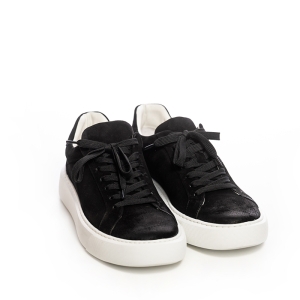 Adidași Negri Catifea - Stil și Eleganță Modernă