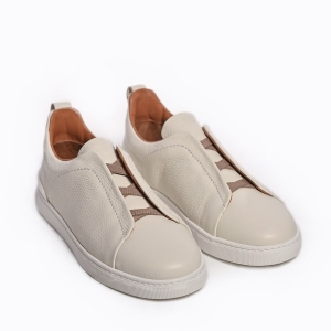 Descoperă eleganța relaxată cu: Sneakeri slip-on din piele naturală - Confort și stil garantat!