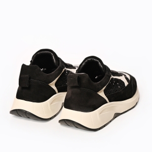 Tenisi crem cu dantelă - Eleganță și confort la fiecare pas!