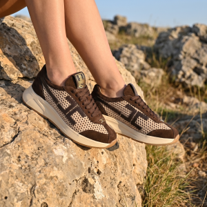 Descoperă eleganța: Sneakers Maro Damă - stil și confort într-un singur pas!