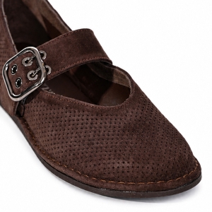 Mocasini Dama Piele Întoarsă Maro cu Cataramă - Stil Casual, Eleganță și Confort!