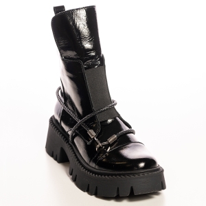 Ghete dama negre lăcuite, platformă, lanțuri metalice trendy